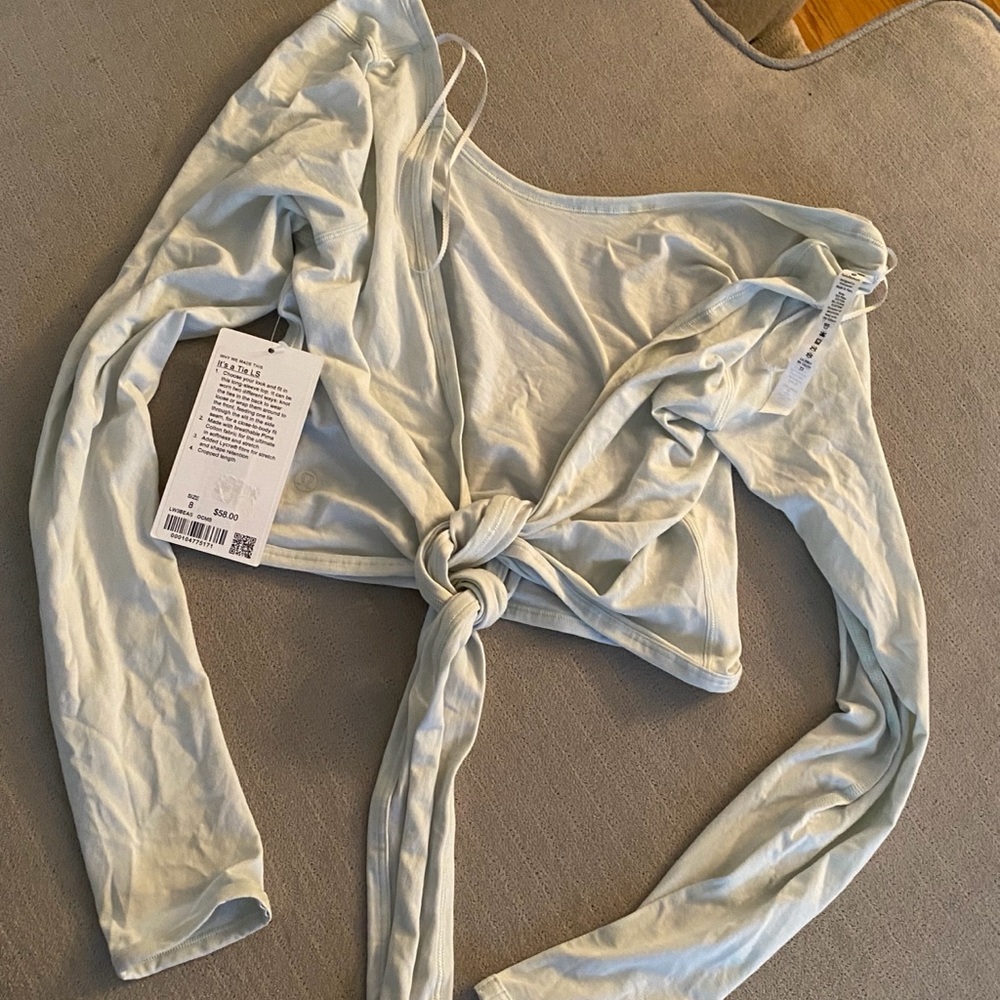 Lululemon It’s a Tie top